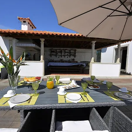 Tatil Evi Ferienvilla Mit Pool, Jacuzzi Und Tennisplatz